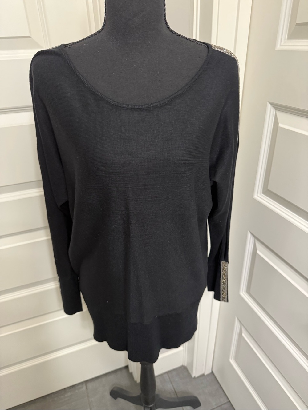 Black Women’s Lightweight Scoop Neck Sweater with Split and Embellished Sleeves